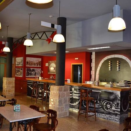 Albergue Estaciones Vivas Banos Del Molgas Esterno foto